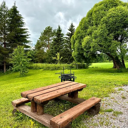 Kettumaeen Maaseudun Rauhassa * Hollola