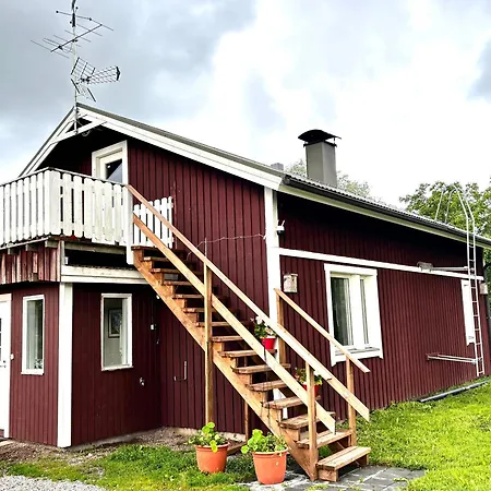 Kettumaeen Maaseudun Rauhassa * Hollola